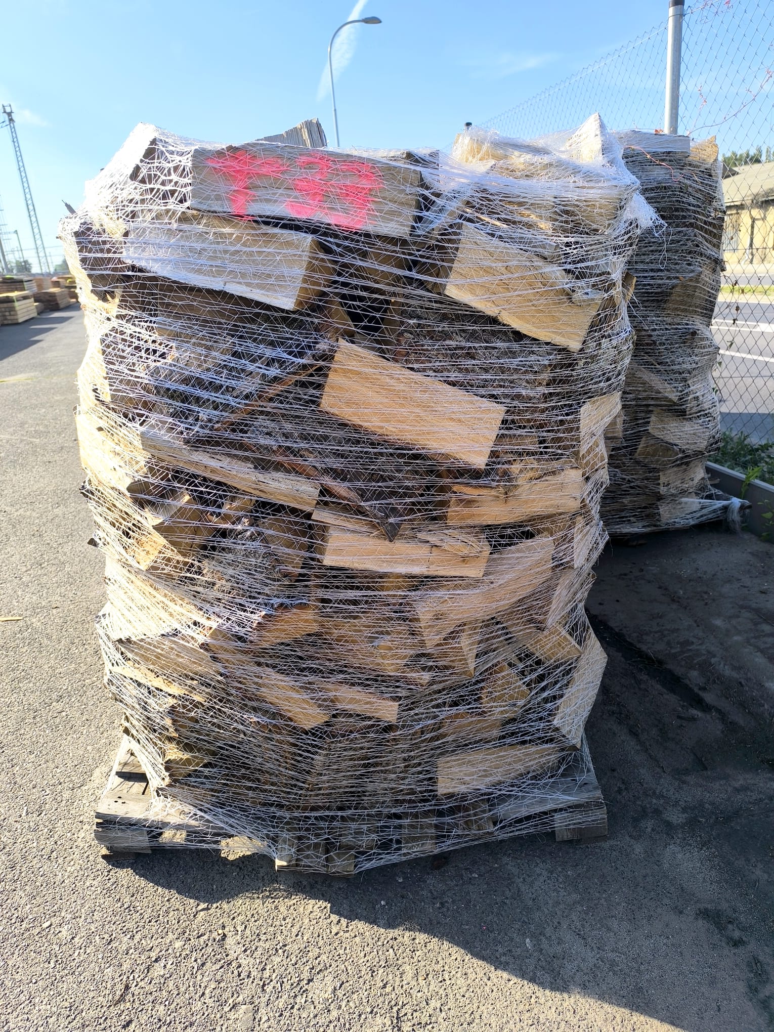 <b>TVRDÉ</b> (buk, dub) – 33 cm